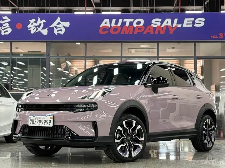 Lynk & Co 06