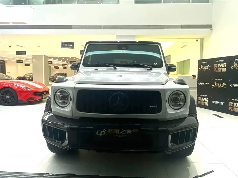 Mercedes Benz G-rated