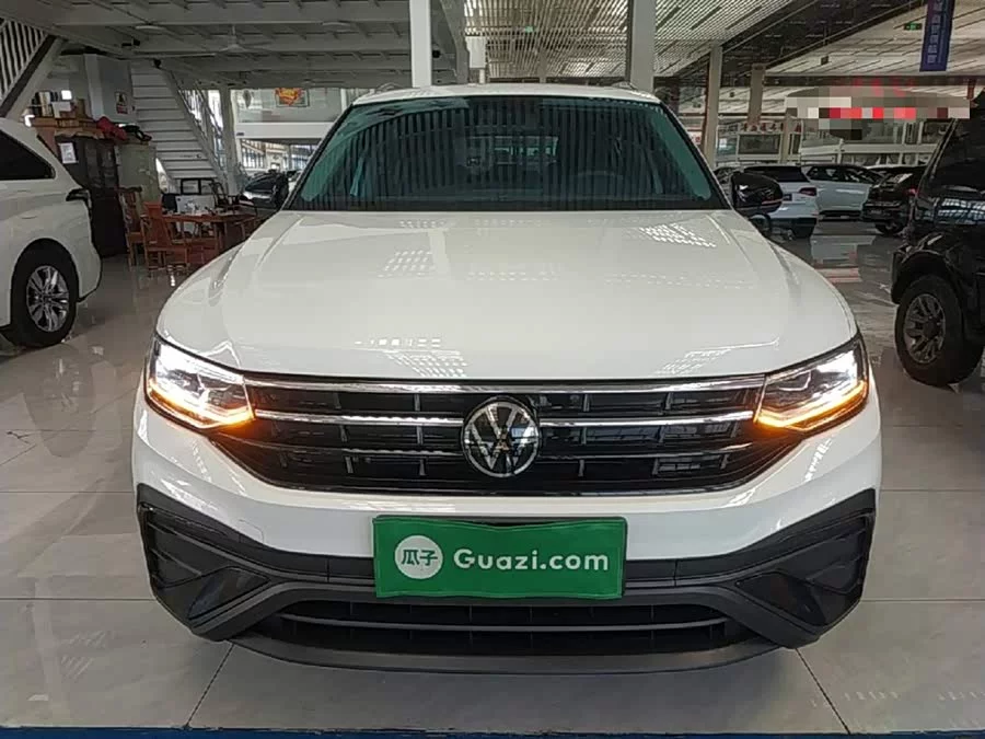 Volkswagen Tiguan L