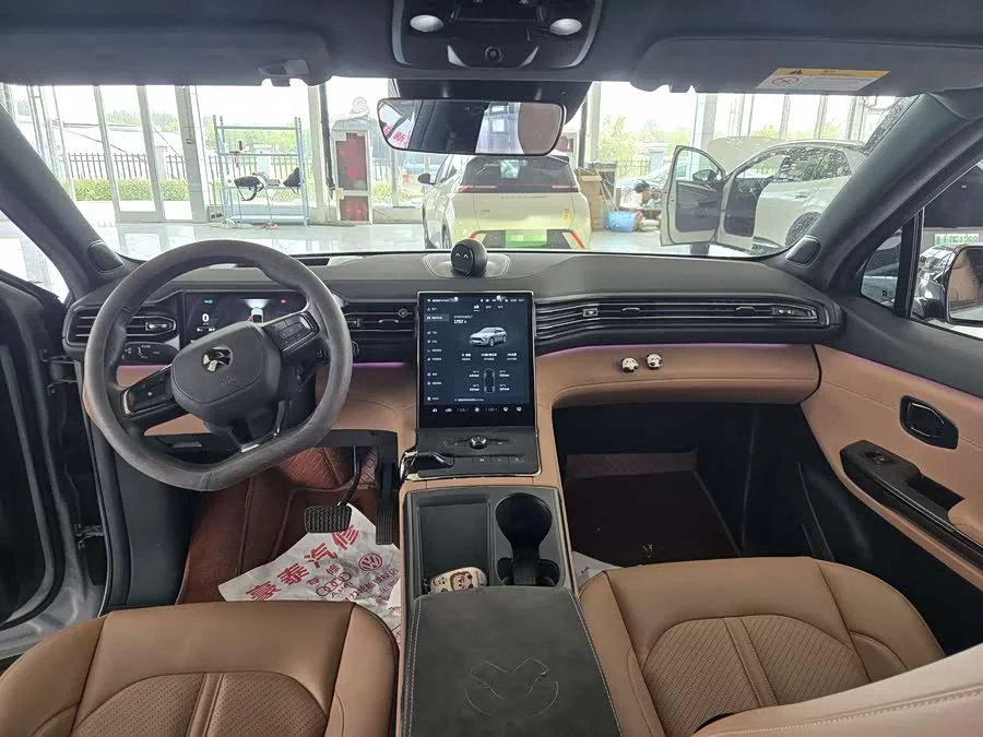 NIO ES6