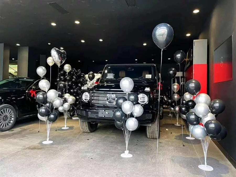 Mercedes Benz G-rated