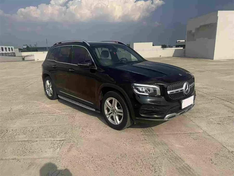 Mercedes Benz GLB
