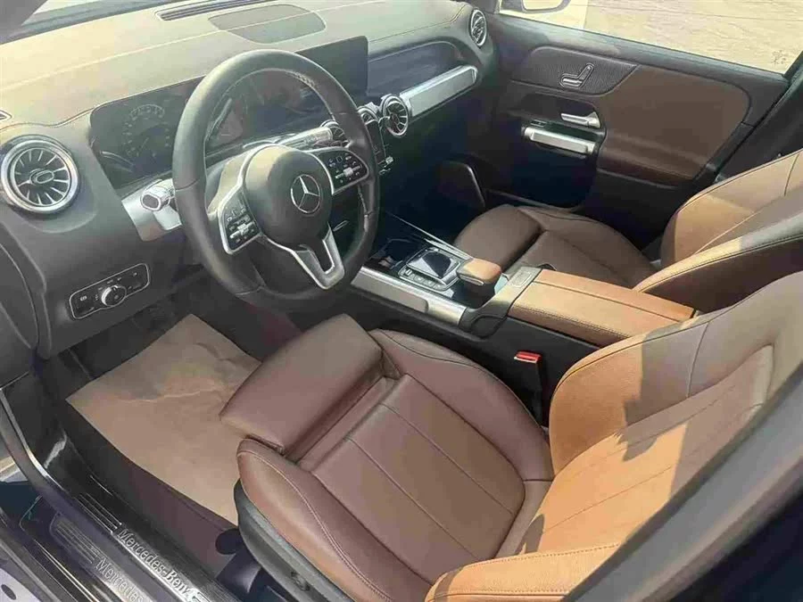 Mercedes Benz GLB