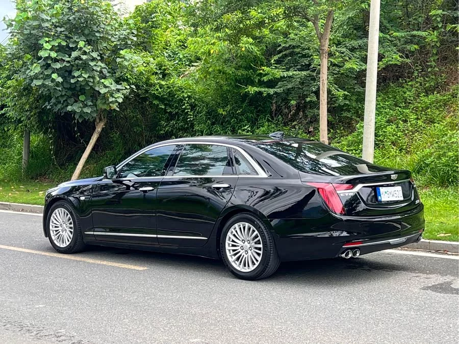 Cadillac CT6