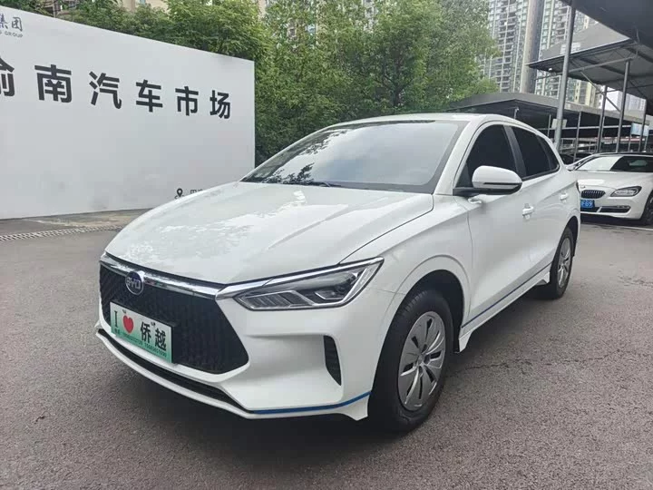 BYD e2