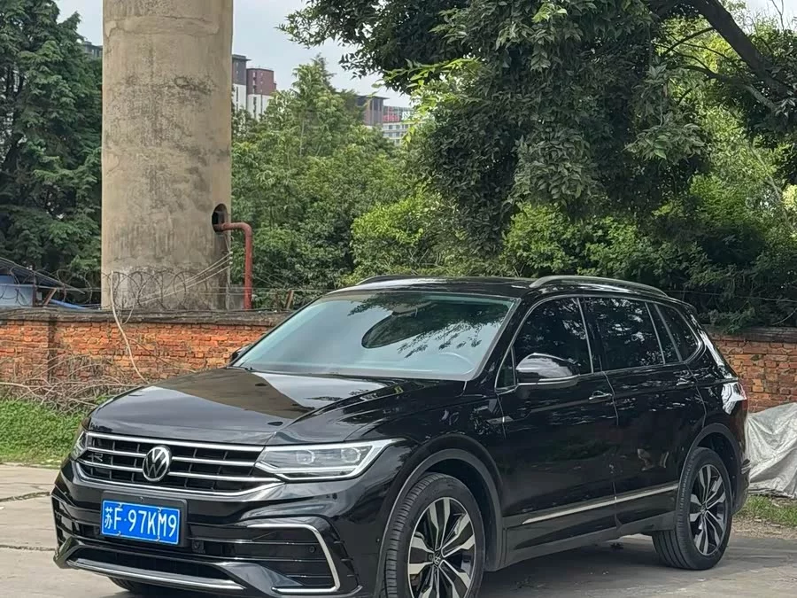Volkswagen Tiguan L
