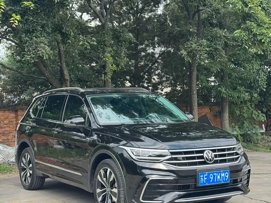 Volkswagen Tiguan L