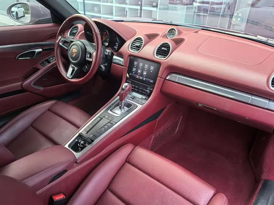 Porsche 718
