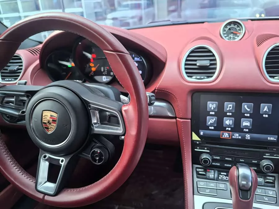 Porsche 718