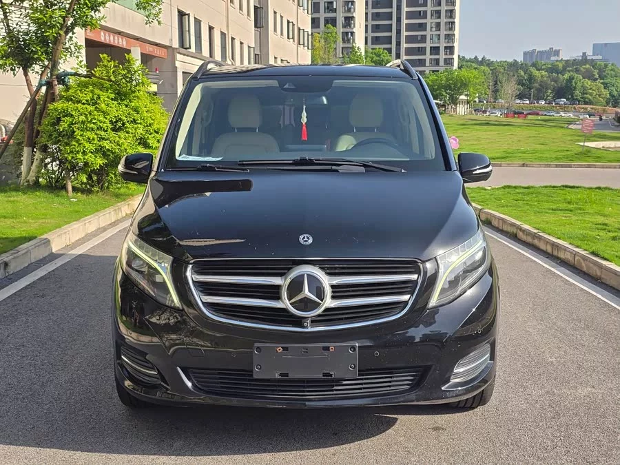 Mercedes Benz Class V