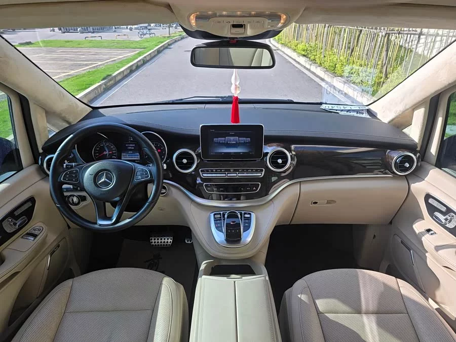 Mercedes Benz Class V