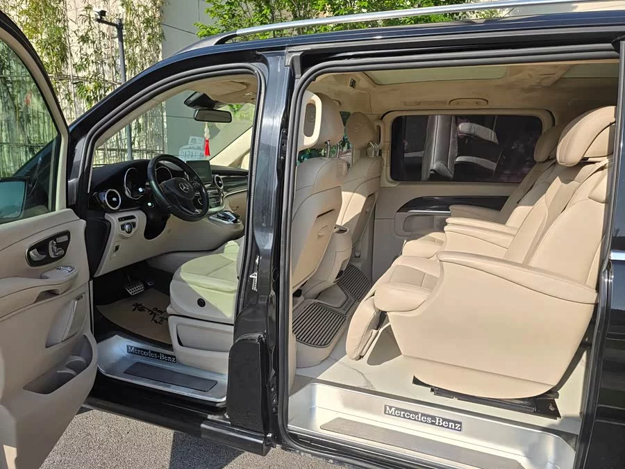 Mercedes Benz Class V