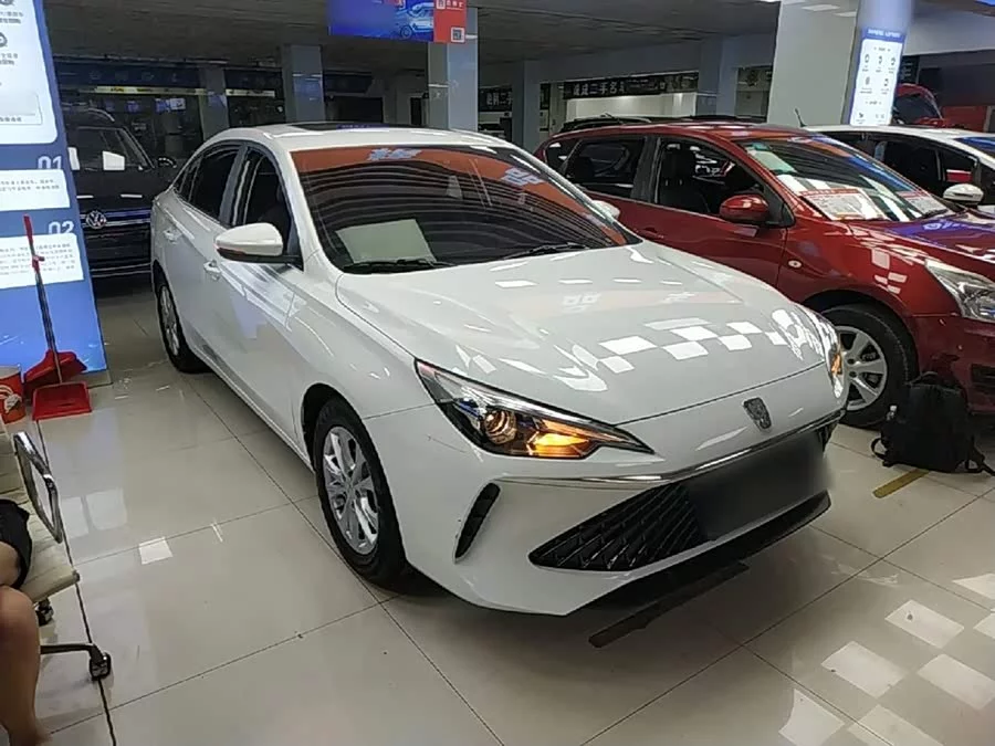 Roewe i5