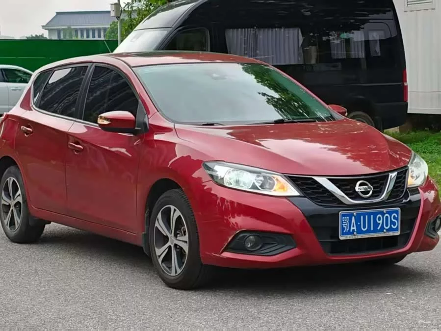 Nissan Tiida