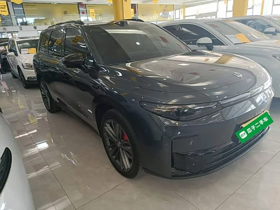 Leapmotor C16