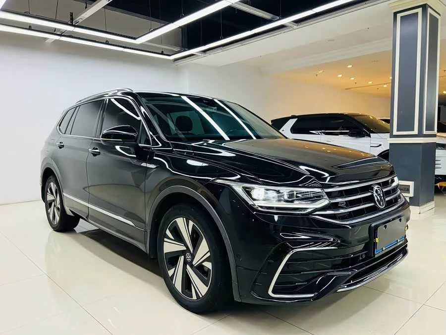 Volkswagen Tiguan L