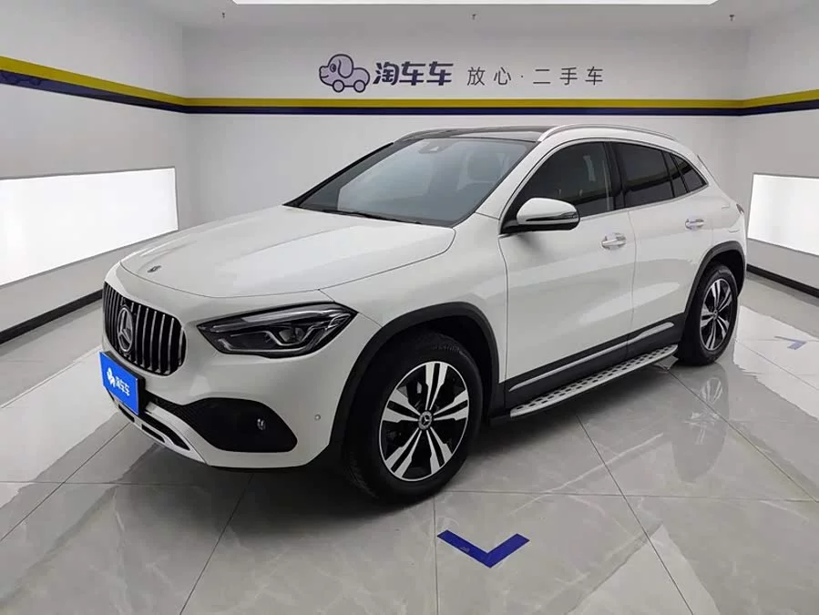 Mercedes Benz GLA