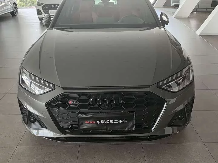 Audi S4