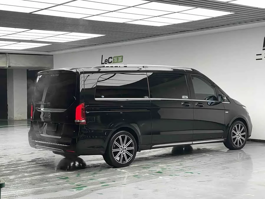 Mercedes Benz Class V