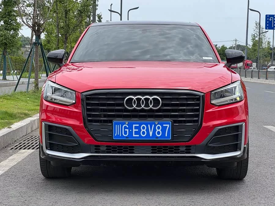 Audi Q2L