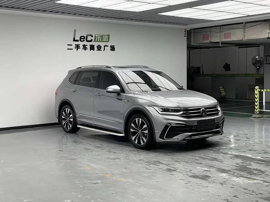 Volkswagen Tiguan L
