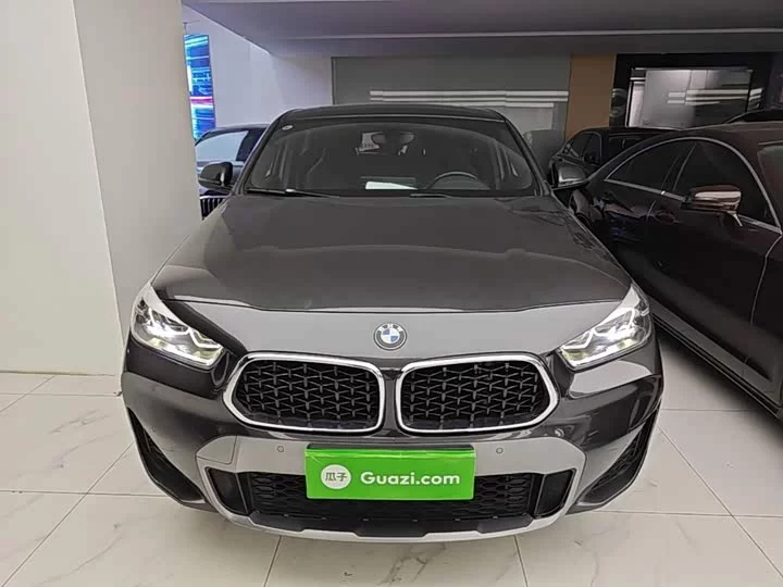 BMW X2