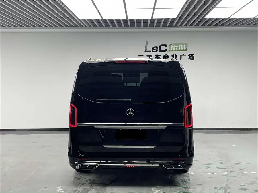 Mercedes Benz Vito