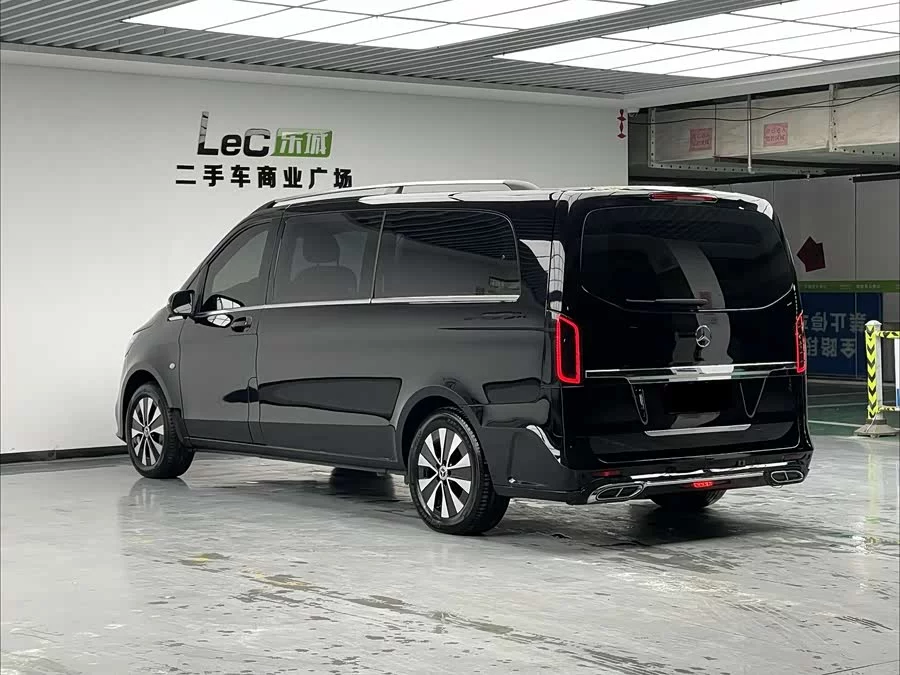 Mercedes Benz Vito
