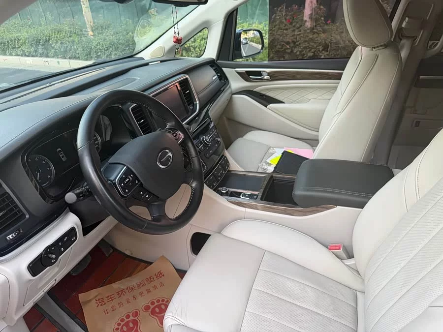 GAC Trumpchi M8