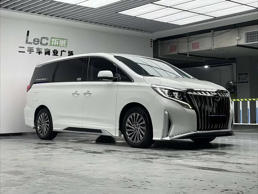 GAC Trumpchi M8