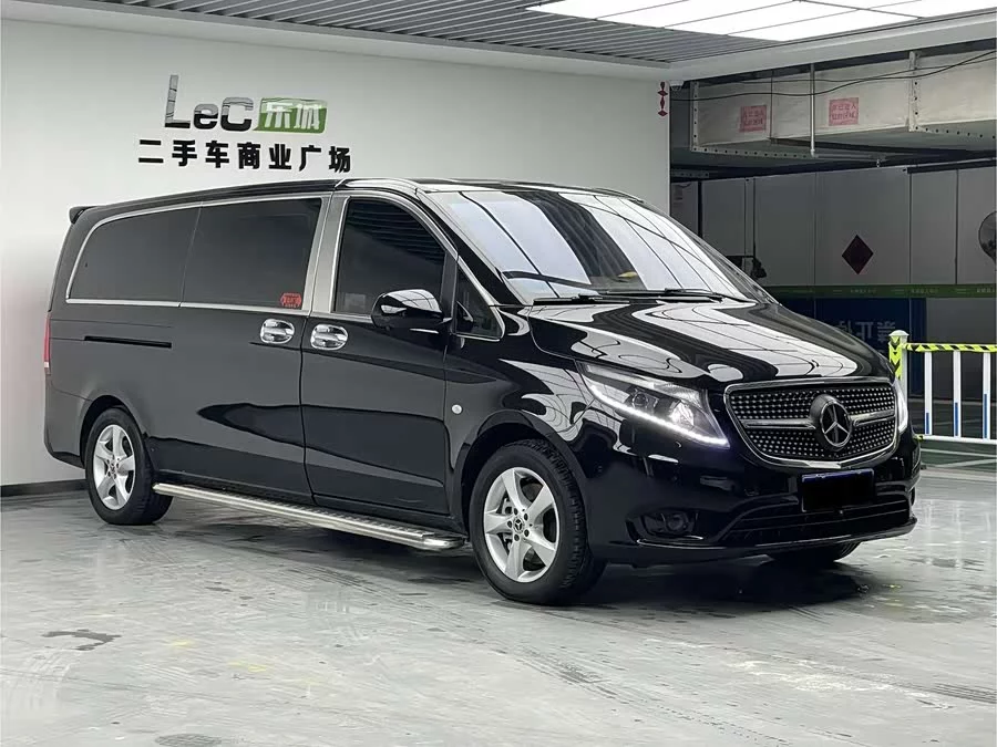 Mercedes Benz Vito