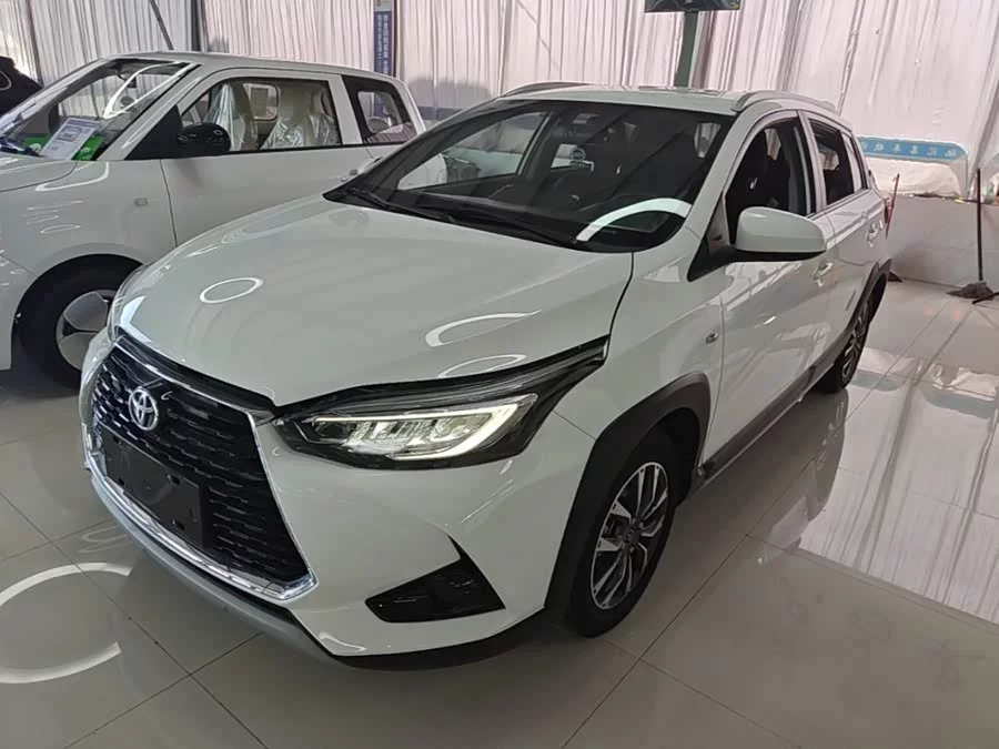 Toyota YARiS L