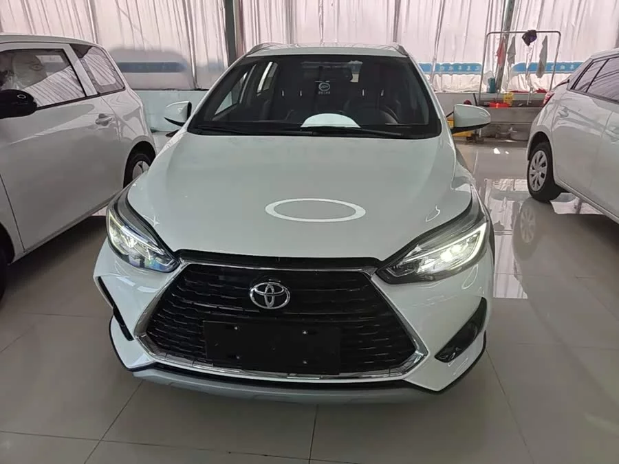 Toyota YARiS L