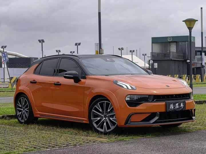 Lynk & Co 02 Hatchback