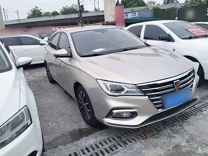 Roewe i5