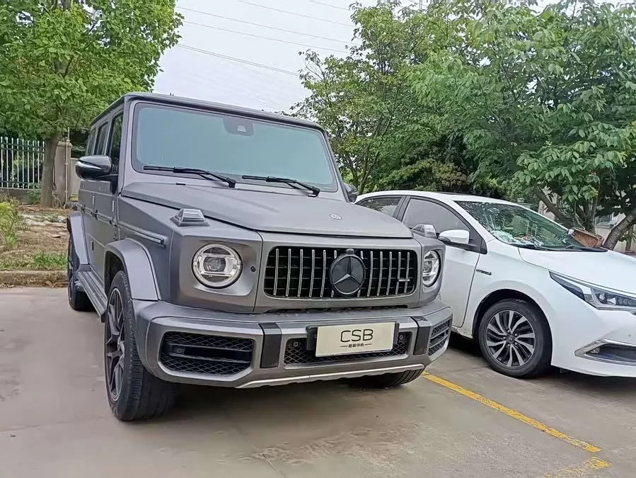 Mercedes Benz G-rated