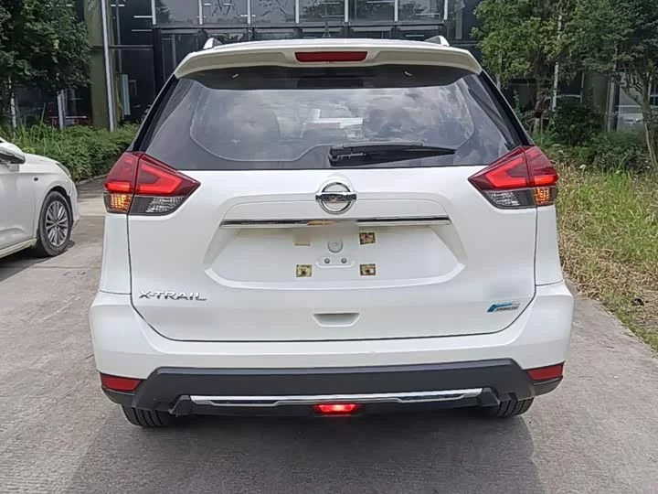 Nissan Qijun