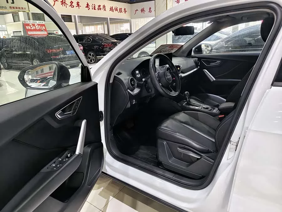 Audi Q2L