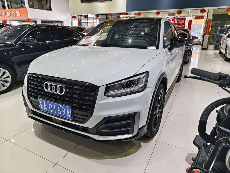 Audi Q2L