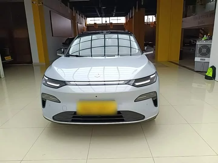 Leapmotor Zero running C11