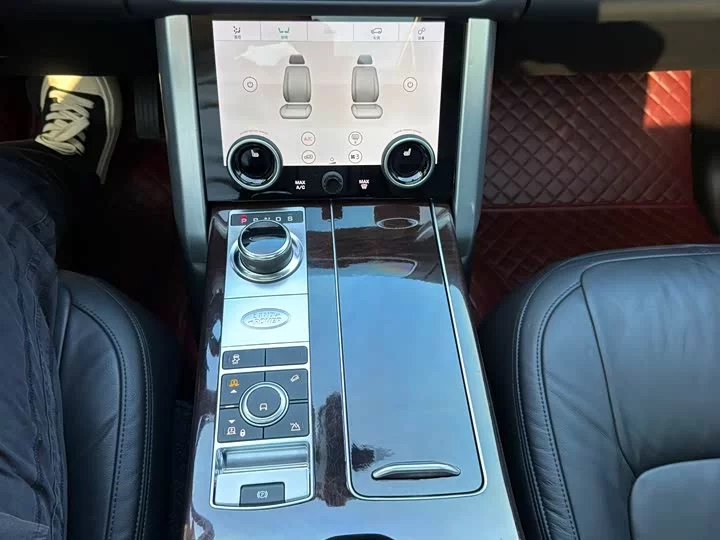 Land Rover range rover