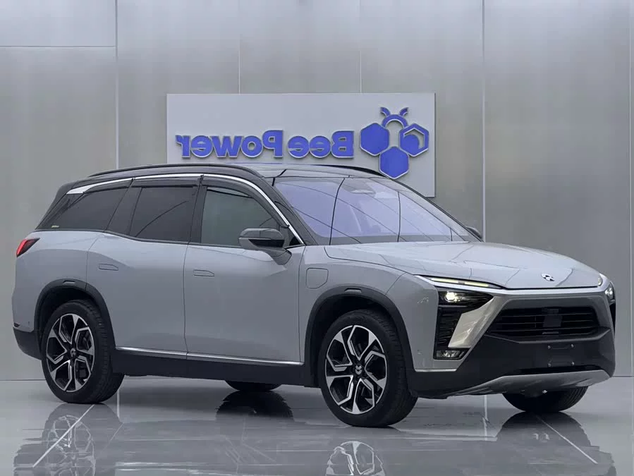 NIO ES8