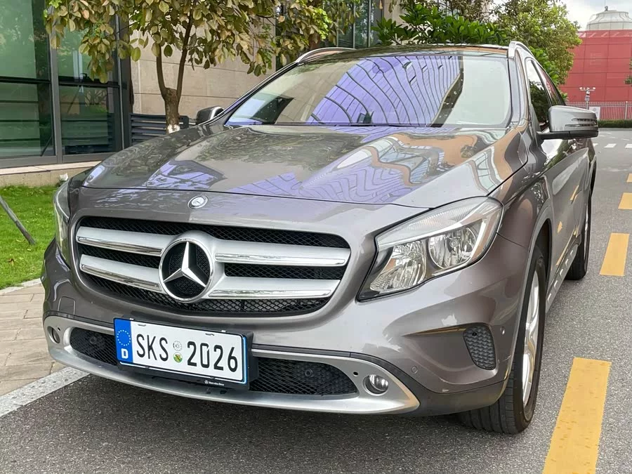 Mercedes Benz GLA