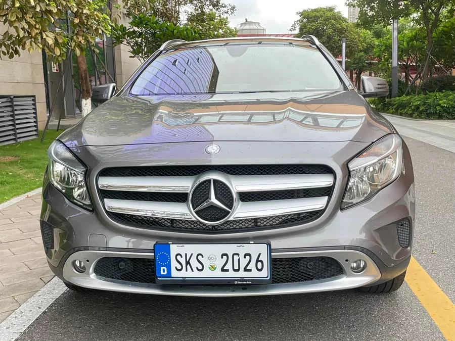 Mercedes Benz GLA
