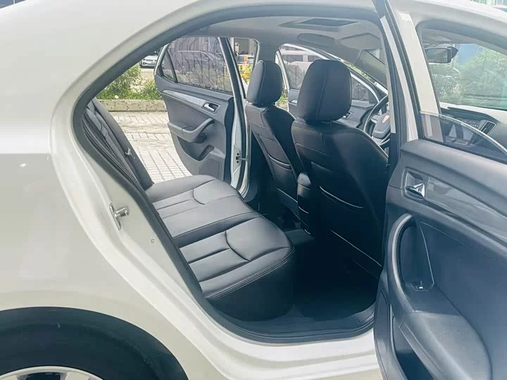 Roewe 360