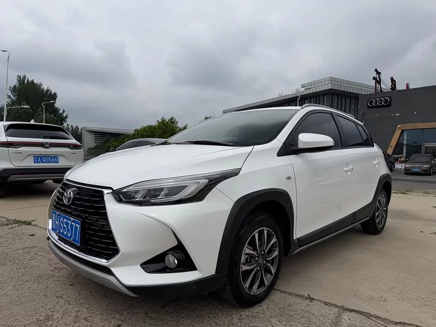 Toyota YARiS L