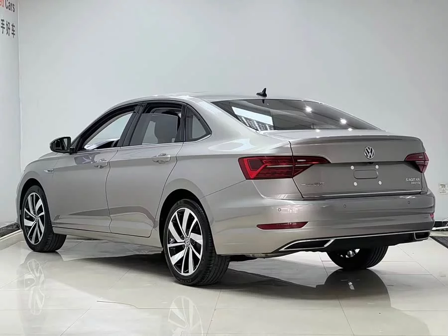 Volkswagen Sagitar