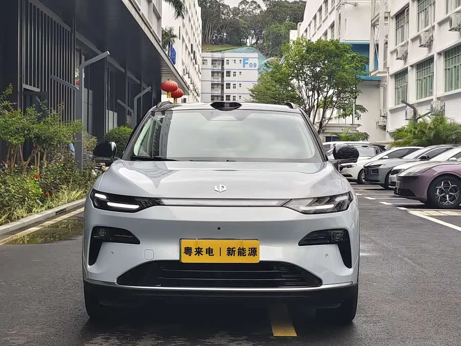Leapmotor C11