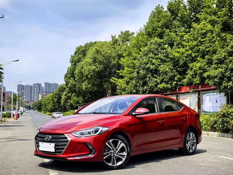 Hyundai elantra