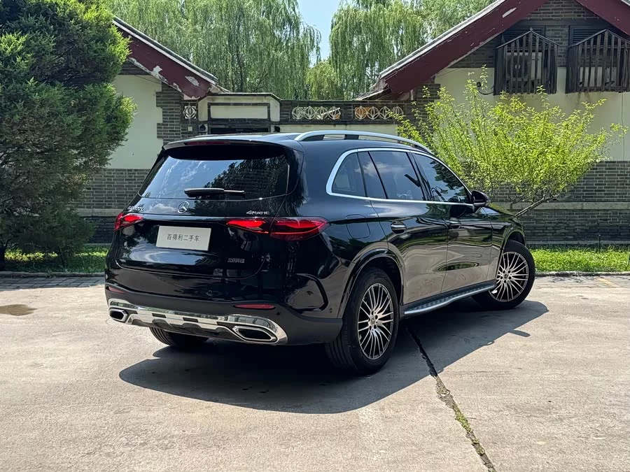 Mercedes Benz GLC